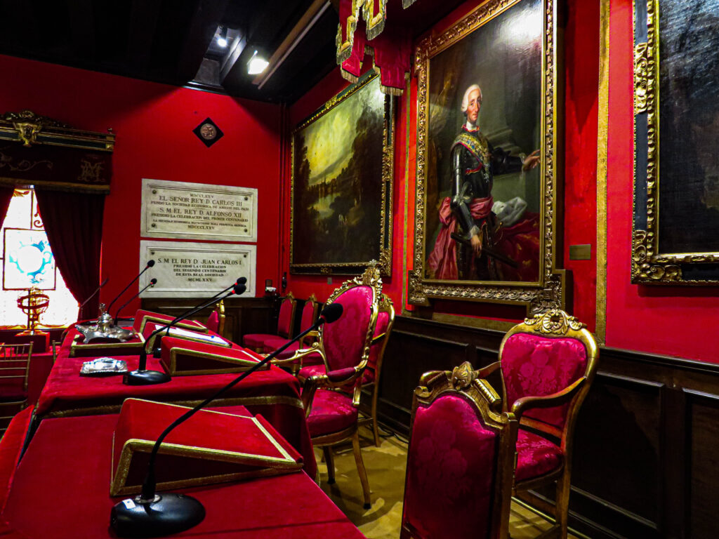 Salón de actos de la Real Sociedad Económica Matritense de Amigos del País